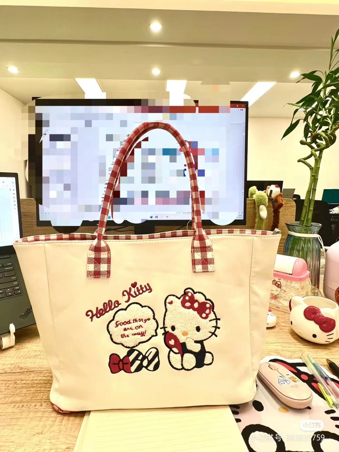 헬로 키티 자수 토트백 여성 숄더백 캔버스 가방 가을 겨울 데일리백 산리오 오프화이트 - 상세 이미지 4