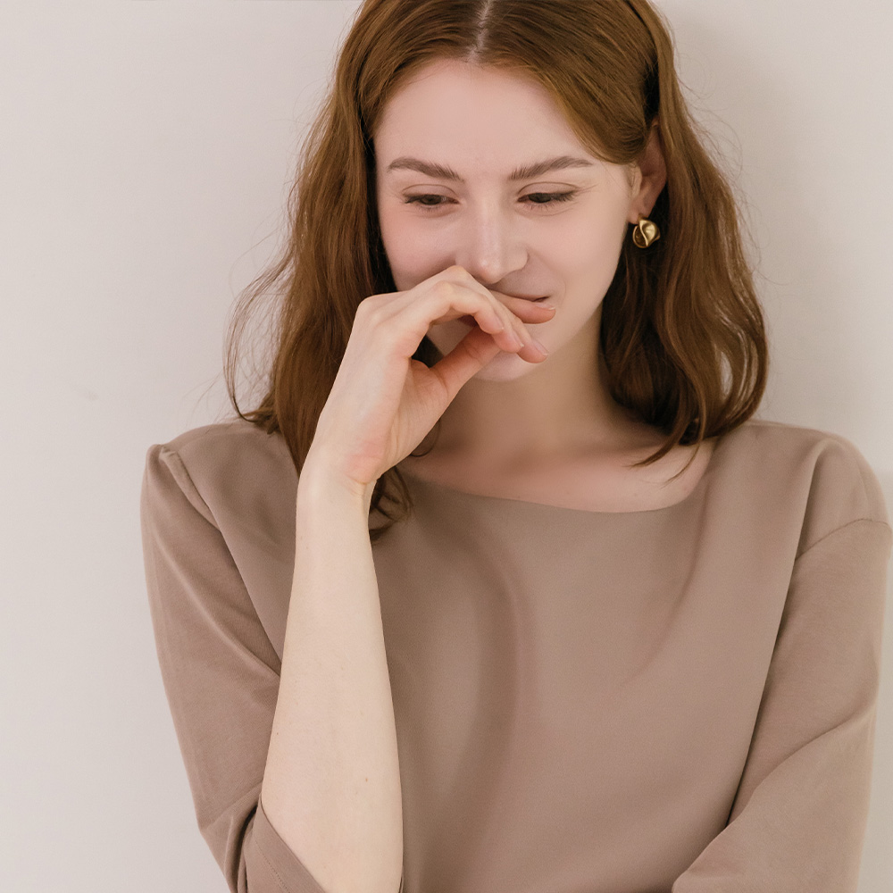 실키 배색 라운드넥 7부 티셔츠 - 상세 이미지 3