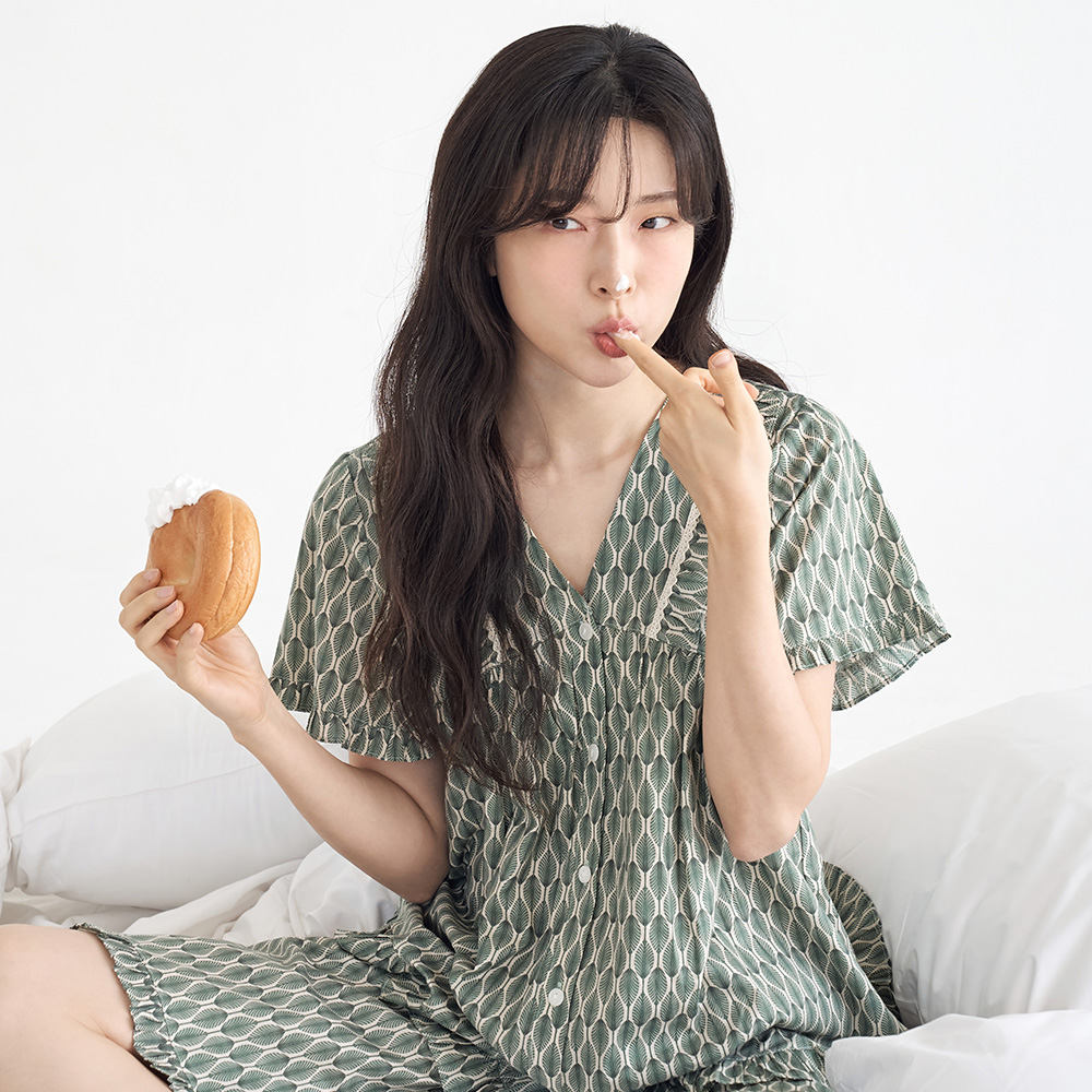 오리엔탈 V넥 반팔 여름 빅사이즈 순면 여성 잠옷 홈웨어 세트 이미지 3