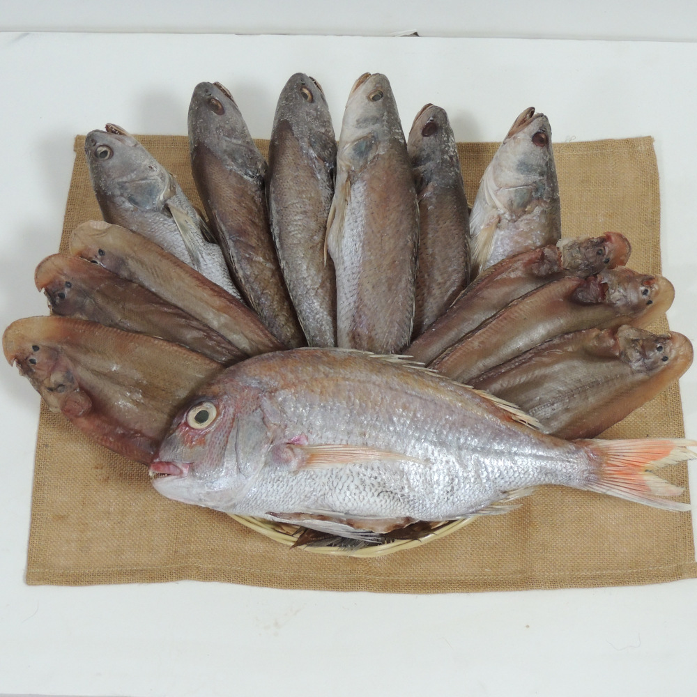 삼천포 용궁수산시장 제수용 반건조 생선 세트4(돔1/서대6/민어3/민어조기3) - 상품 이미지