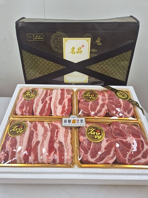유황먹인 한돈 선물세트 삼겹1kg 목살1kg 7만 원 구성 - 상세 이미지 2