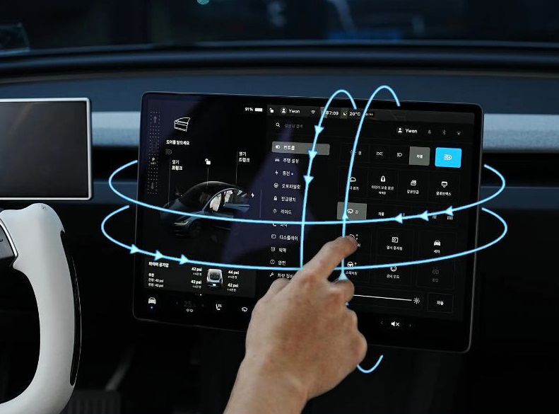 티슬릭스 테슬라 스위블 모니터 4D 디스플레이 높이 그대로 상하좌우 회전 주니퍼 하이랜드 모델3 모델Y 제품 이미지