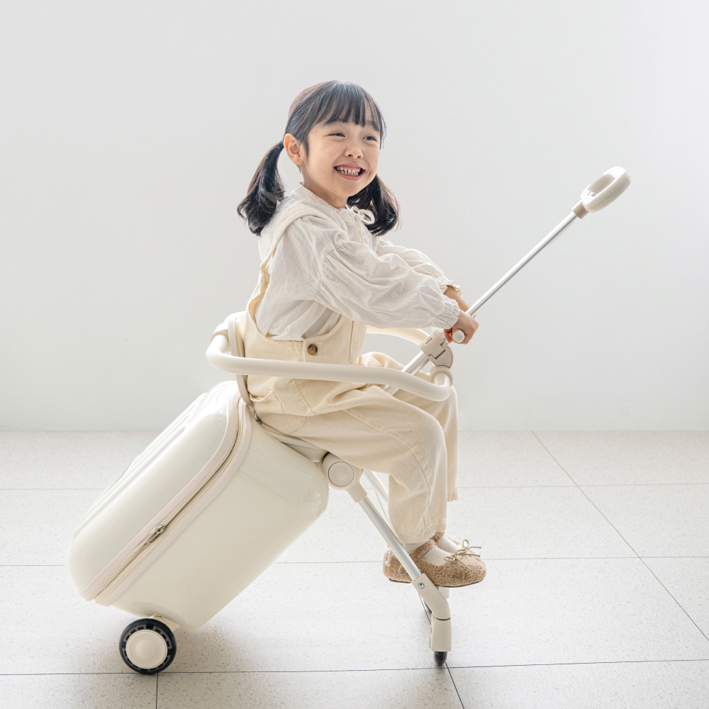 아가드 이지트래블 타는 캐리어 트라이크 어린이 기내반입 라이딩 캐리어 제품 이미지