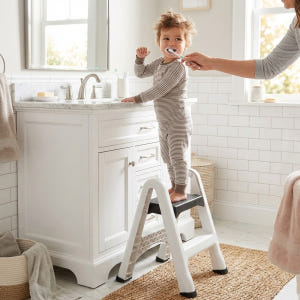 가정용 접이식 사다리 미니 소형 주방 발판 계단 세차 2단, 화이트 실사용 후기 | 효과 있을까? - 상품 이미지 3