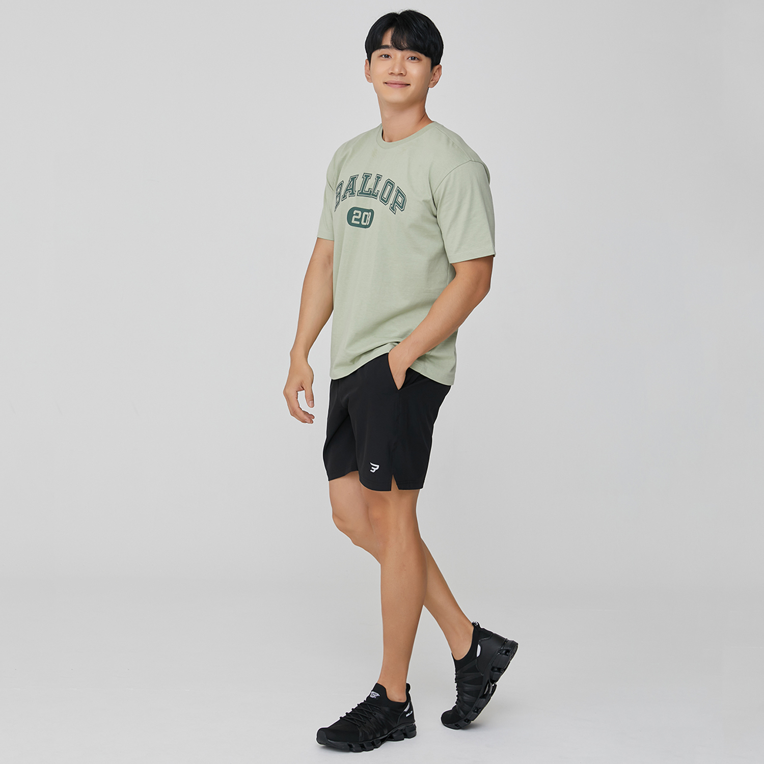 [1+1] 밸롭 티바트 아티보 운동화 올 블랙