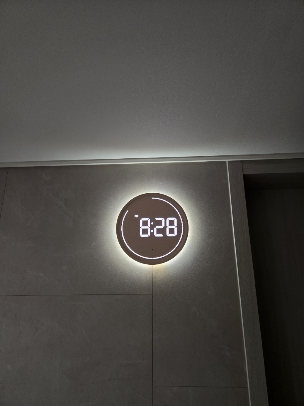 플라이토 루나리스 LED 벽시계 디지털 전자 인테리어 무소음 벽걸이시계 거실 개업 선물 방문 전국 매립시공 설치
