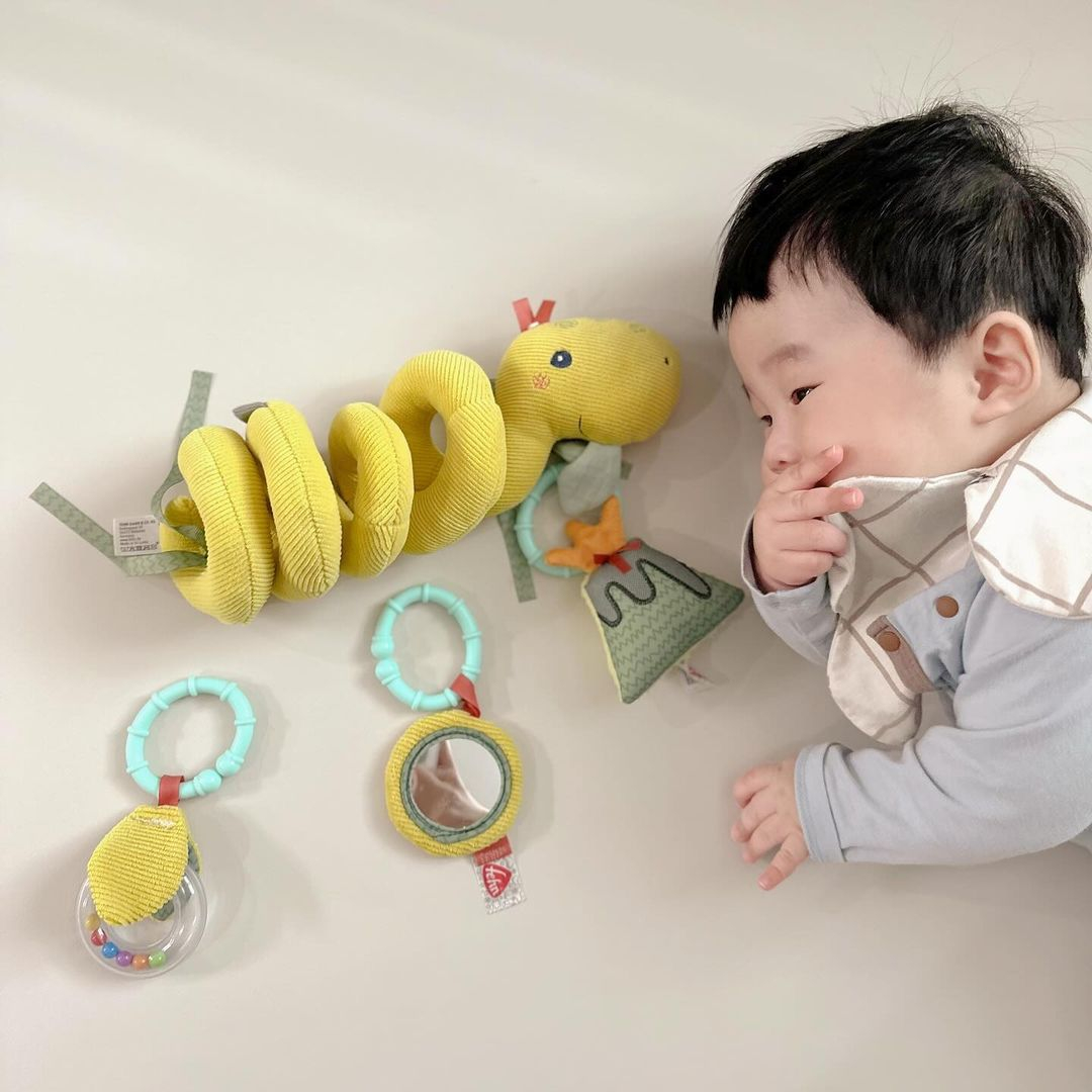 베이비펜 해피다이노 롤링 아기 유모차 카시트 딸랑이 애착 인형 침대 모빌