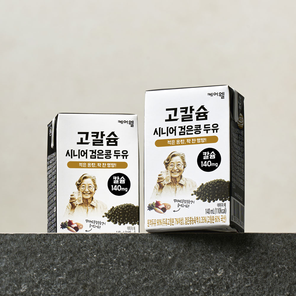 케어웰 고칼슘 시니어 검은콩두유 어르신 노인 소화잘되는 단백질 요양원두유 140ml, 24개 이미지 3