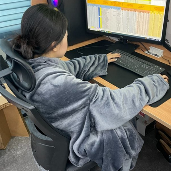 따뜻한 입는 담요 주머니 극세사 담요 거실 겨울 - 상품 이미지