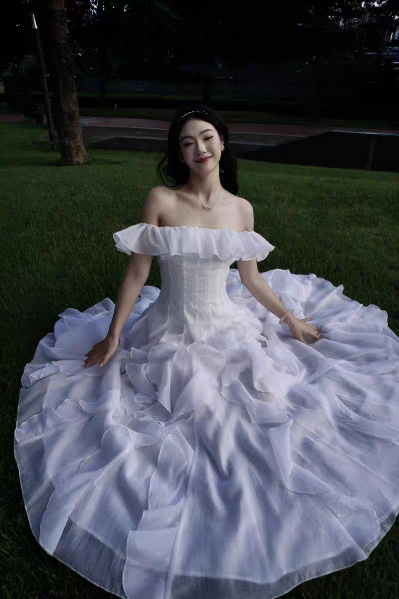 오프숄더 러플 시스루 브라이덜 촬영 셀프웨딩원피스 - 상세 이미지 3