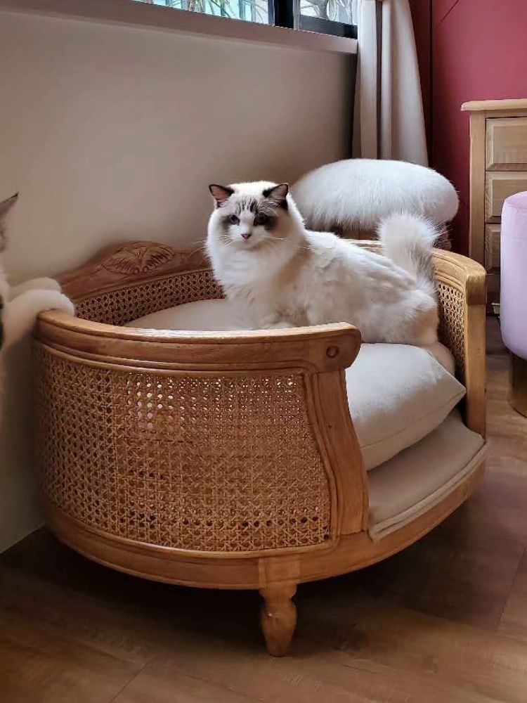 엔틱 강아지침대 반려동물 베드 애견 쇼파 소파 라탄 원목 빈티지 오프화이트 린넨 S 75 x 60x45 - 상세 이미지 4