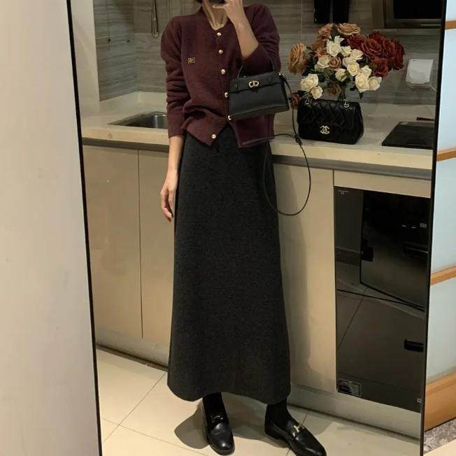 고급 울혼방 니트롱스커트 밴딩 A라인 뒷트임 클래식 심플 도톰 가을겨울 하이웨스트 블랙 - 상세 이미지 4