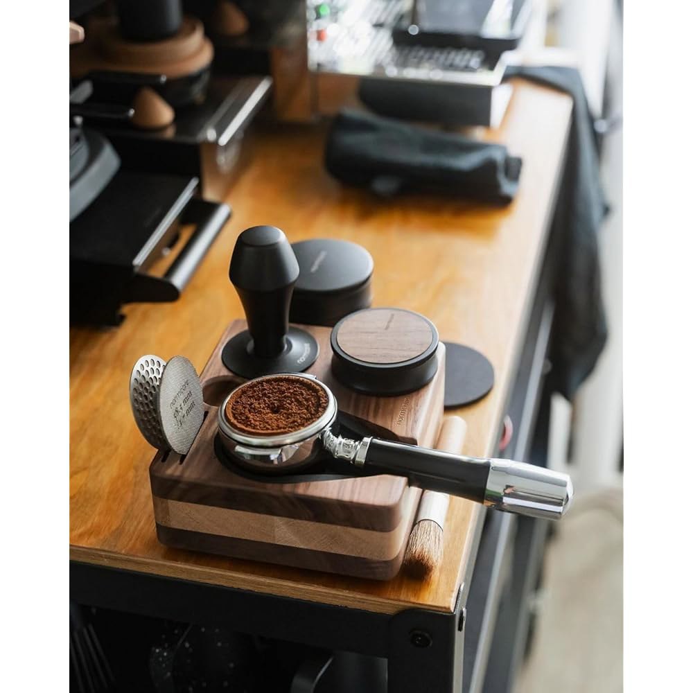 놈코어 탐핑 스테이션, 천연 호두 에스프레소 매트, 58mm 포터필터용 나무 컴팩트 커피 도구 정리함, 탐퍼, 유통업체, 퍽 스크린 및 포터필터, 정품 미국 호두나무 목재 - 상세 이미지 2
