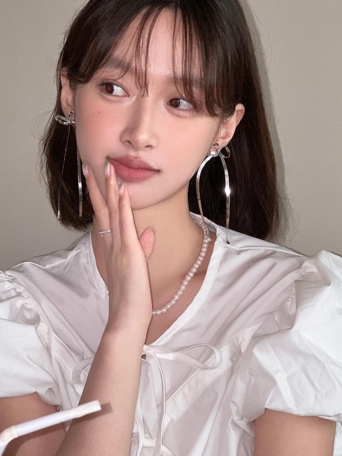 나솔사계 조현아 리본 드롭 롱 귀걸이 트렌디 액세서리 - 상세 이미지 4