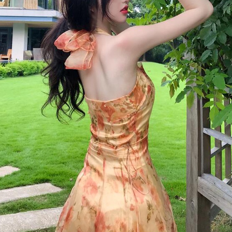 여름 꽃무늬 홀터넥 시스루 쉬폰 가볍고 시원한 하늘하늘 A라인 플레어 여성스러운 - 상품 이미지