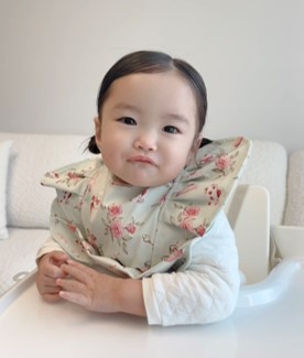 아기 턱받이 이유식 턱받이 방수 자기주도 신생아 베이비 빕 프릴