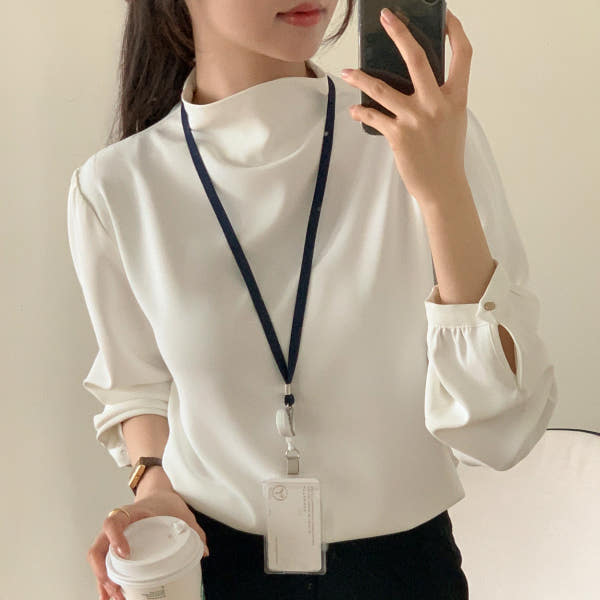아뜨랑스 드레이프 반하이넥 긴팔 블라우스 bs8503