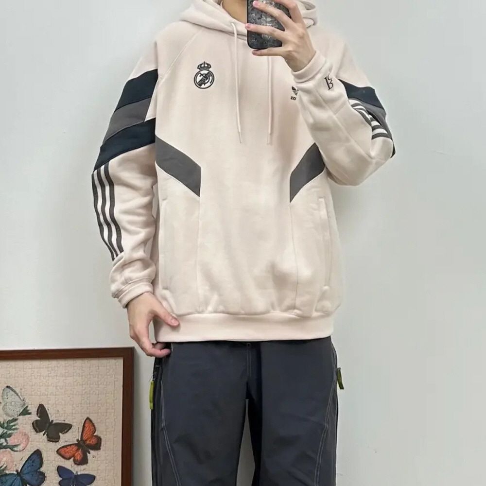 아디다스 24/25 레알 마드리드 OG 후드 라이트 베이지 IM7466 - 상세 이미지 4
