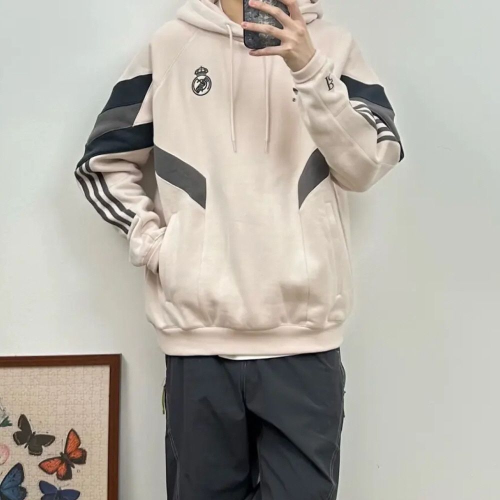 아디다스 24/25 레알 마드리드 OG 후드 라이트 베이지 IM7466 - 상세 이미지 2