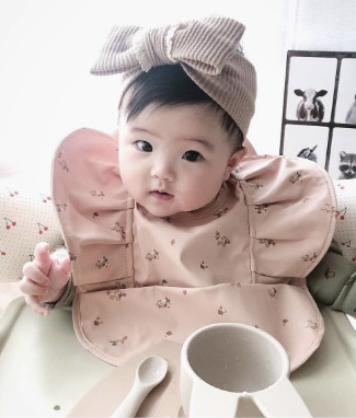 아기 턱받이 이유식 턱받이 방수 자기주도 신생아 베이비 빕 프릴