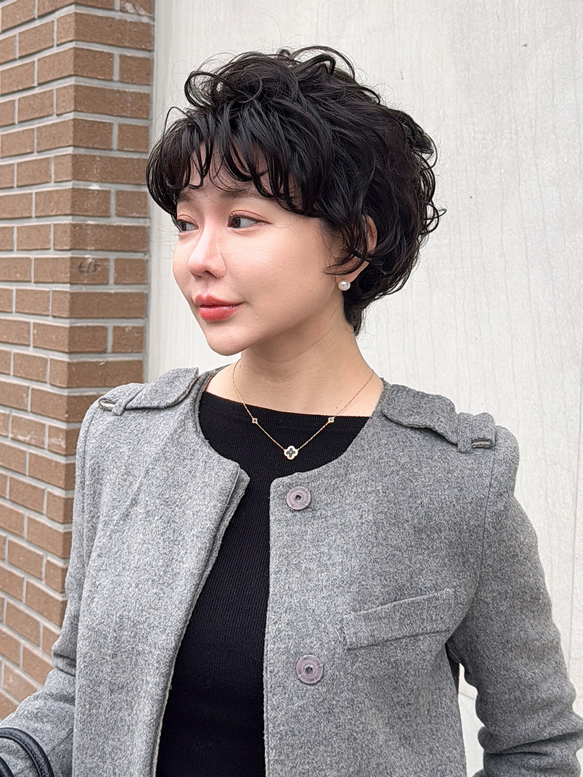 엘레강트 볼륨 레이어컷 이쁜 중년가발 내츄럴블랙 이미지 7