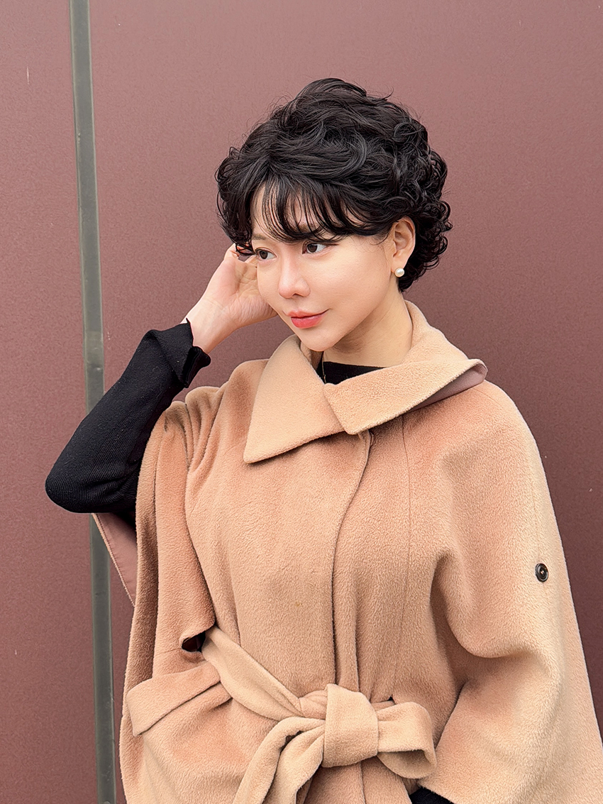 엘레강트 아웃컬 볼륨숏펌 이쁜 중년가발 내츄럴블랙 - 상세 이미지 4