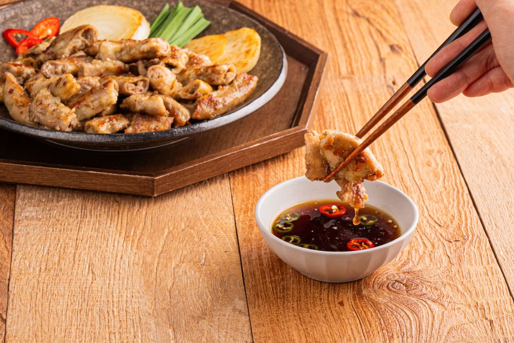 [미식당 행사]미식당 소곱창 구이 200gX3팩 곱창 마늘 자숙 캠핑음식 요리 - 상세 이미지 2