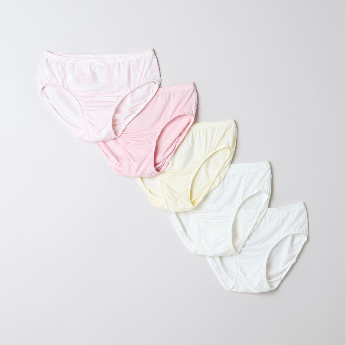 스파오키즈 여아 모달 삼각팬티 SPWPGA9KG3 5PACK 가격 비교 스파오키즈 공식스토어 스파오키즈 여아 모달 삼각팬티 SPWPGA9KG3 5PACK