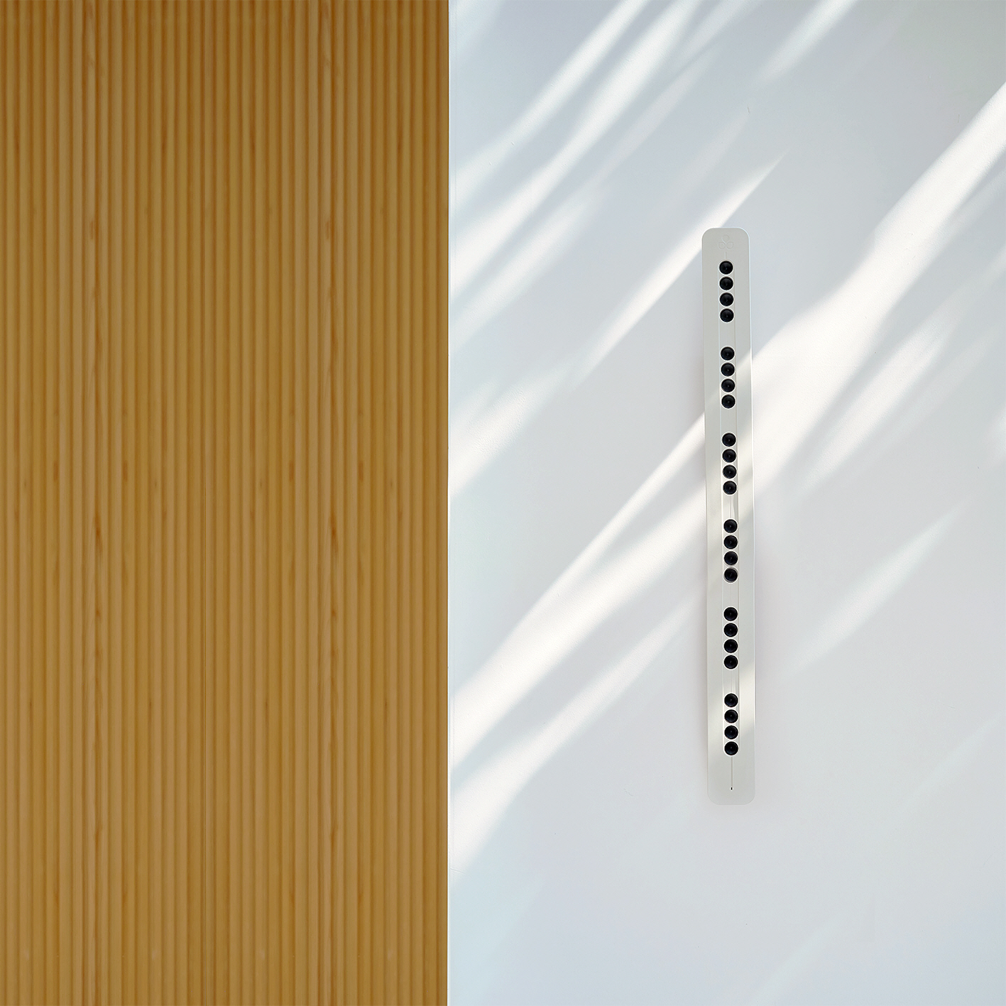 테코야 450 프로 화이트 벽걸이 필터없는 공기청정기 음이온 거실 사무실