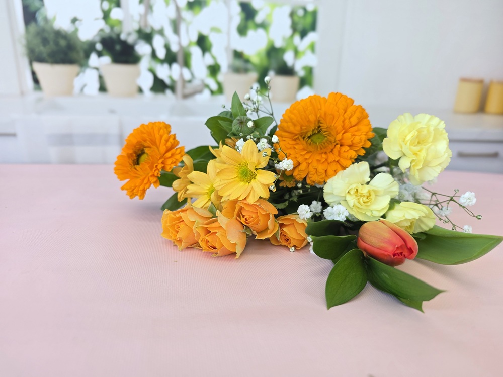 유스풀몰 이달의꽃 소형 꽃배달 꽃 생화 택배 정기구독