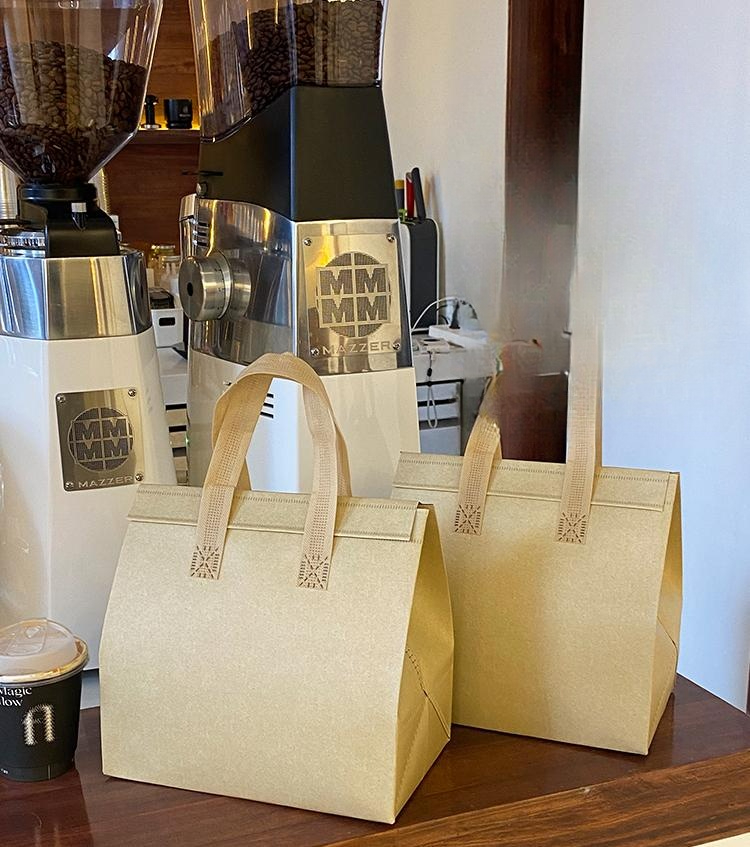 보냉팩 가방 쿨링팩 포장 테이크아웃 보냉백 일회용 은박 웜베이지 중형 24 x 24x15cm 5개 무료 체험 개당1개한정 알루미늄 호일 부직포 - 상품 이미지
