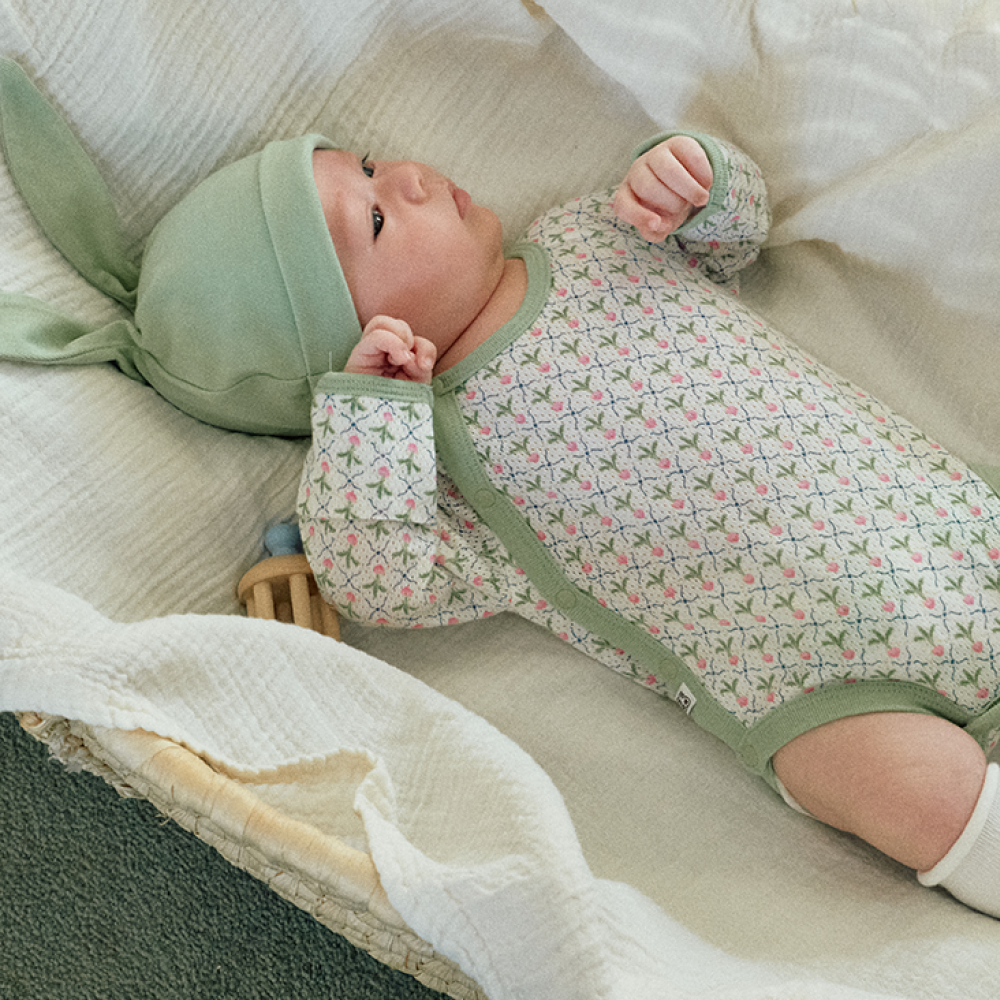 오우아스튜디오 사계절 신생아 메쉬 뉴본 배냇수트 반팔 긴팔 그린비트 제품 이미지