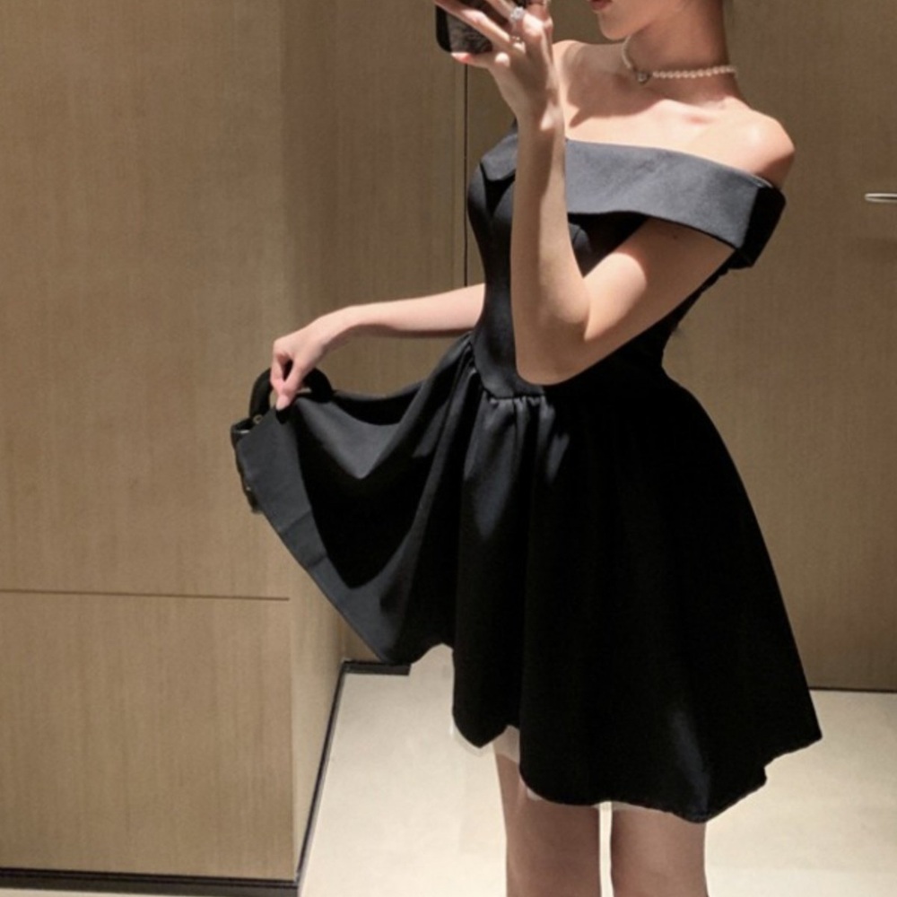 블랙 미니드레스 셀프웨딩 오프숄더 튤망드레이프 허리핏 풍성플레어 스커트 스냅촬영 - 상세 이미지 4