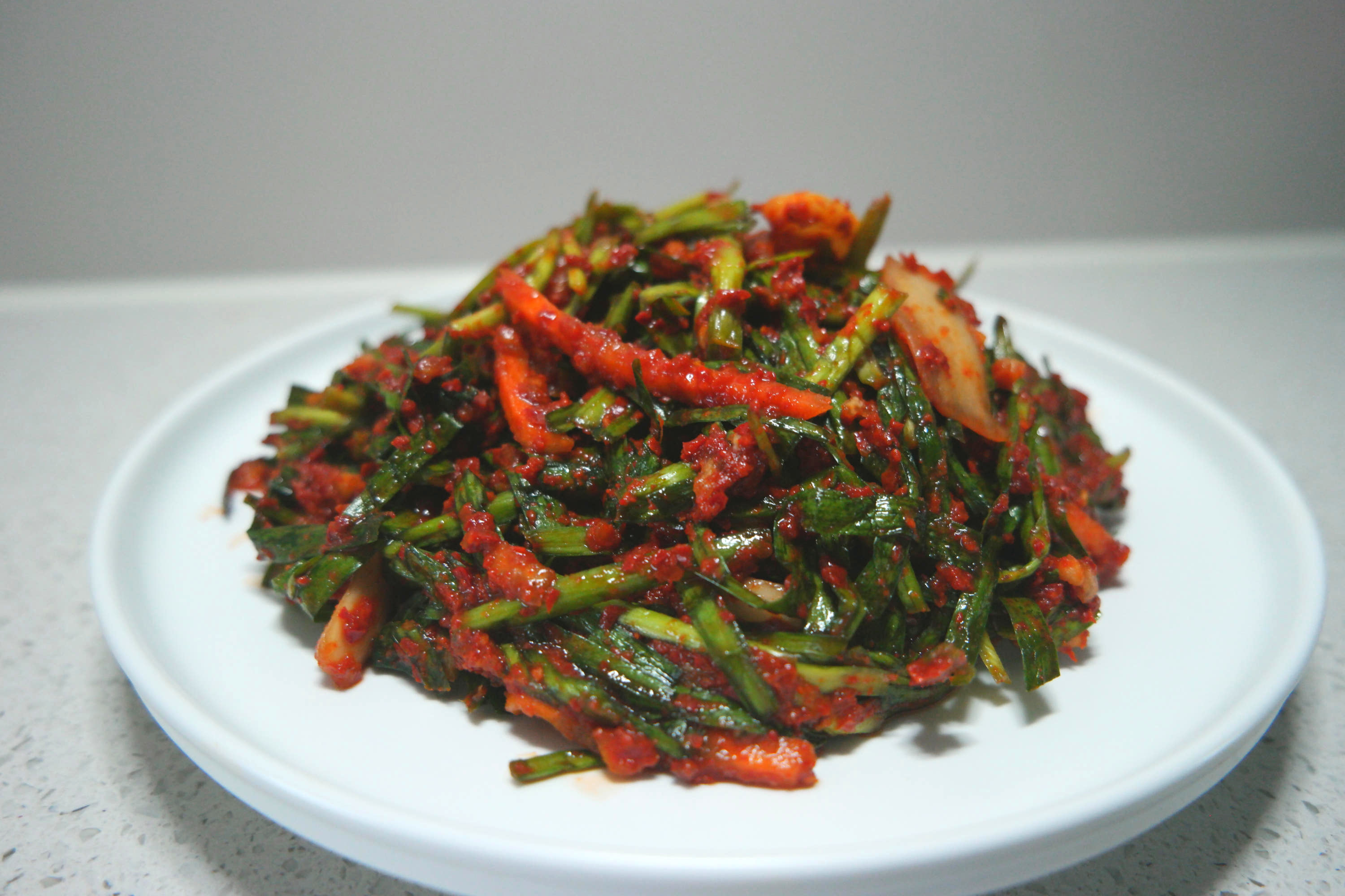 핵폭탄부추김치 매운 실비 1kg 이미지 3