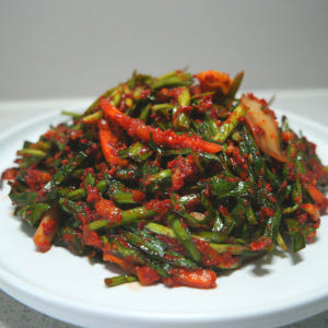 핵폭탄부추김치 매운 실비 1kg 맛있게 먹은 솔직 후기 - 상품 이미지 3