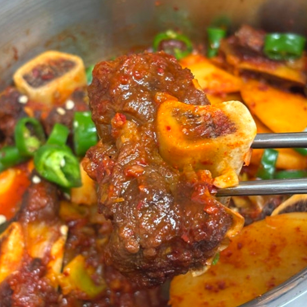[더 저렴한 통합배송]대구 동인동 통마늘 매운 찜갈비 800g 2인분 35년 알싸한 감칠맛 - 상세 이미지 5