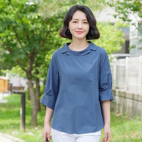 엄마옷 조이마담 T51704 트임카라 아이스 블라우스 중년여성의류 - 상품 이미지