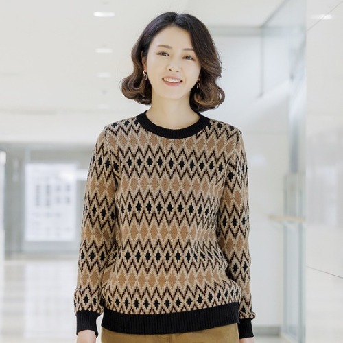 엄마옷 조이마담 T50768 지그재그 니트 티셔츠 중년여성의류 - 상품 이미지