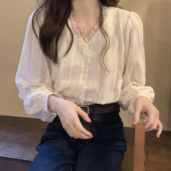 프릴 여성 레이스 블라우스 브이넥 여자 펀칭 블라우스 긴소매 하객룩 - 상품 이미지