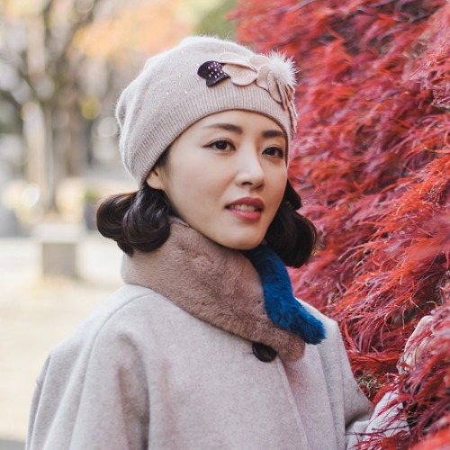 엄마옷 조이마담 A4220 배색 포인트 자석 퍼 머플러 넥워머 중년여성목도리 - 상품 이미지
