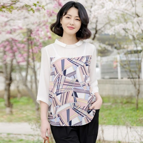 엄마옷 조이마담 T51649 패턴배색 카라 블라우스 중년여성의류 - 상품 이미지