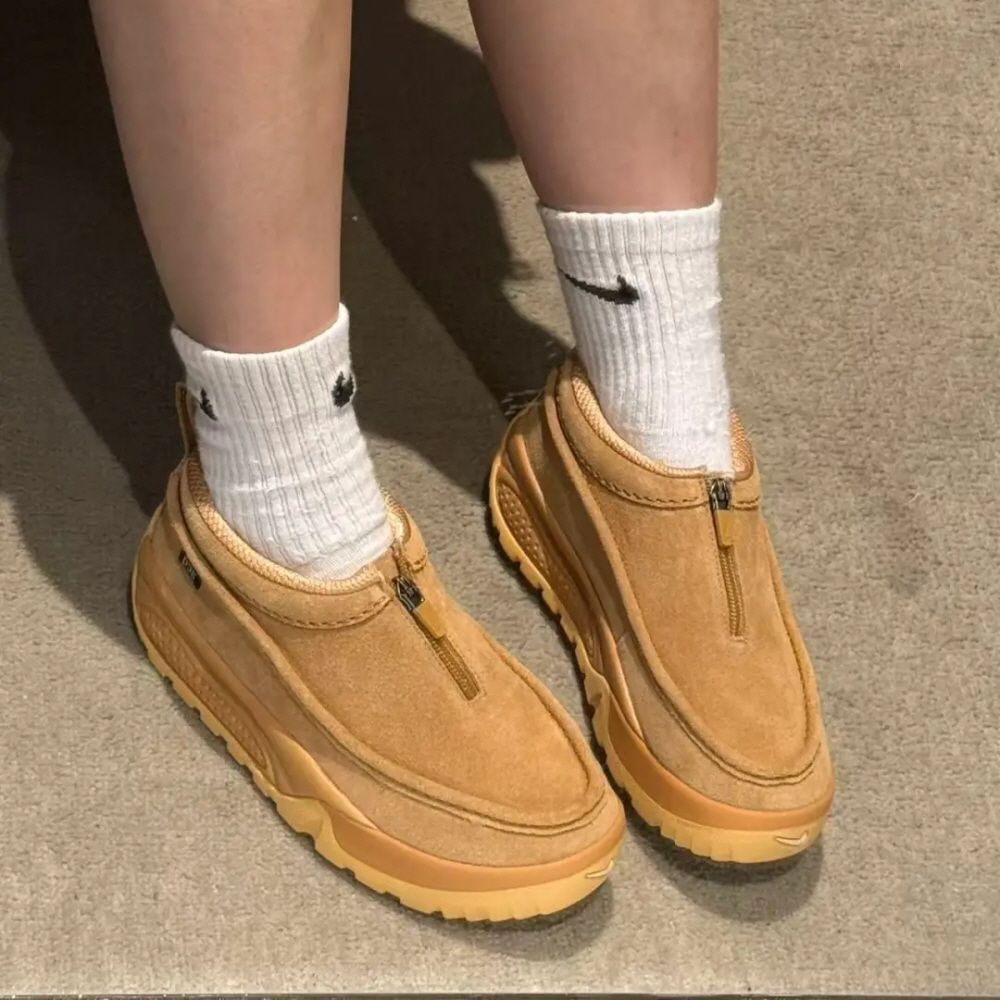 나이키 ACG IZY 이지 운동화 뮬 스니커즈 방한화 된장 브라운 IH3750-200 - 상세 이미지 2