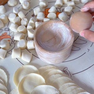 가정용 원형 만두피 만들기 나무 만두틀 논스틱 면피기 만두피 누름틀 1세... 개봉기 | 실사용 후기 - 상품 이미지 2