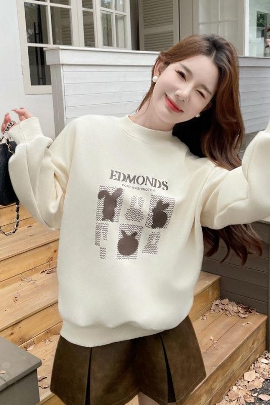 여성 루즈핏 반하이넥 레터링 그래픽 프린팅 기모 긴팔 티셔츠 맨투맨 스웨트셔츠 이미지 6