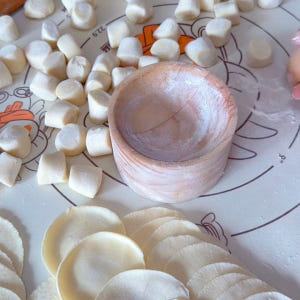 가정용 원형 만두피 만들기 나무 만두틀 논스틱 면피기 만두피 누름틀 1세... 개봉기 | 실사용 후기 - 상품 이미지 4