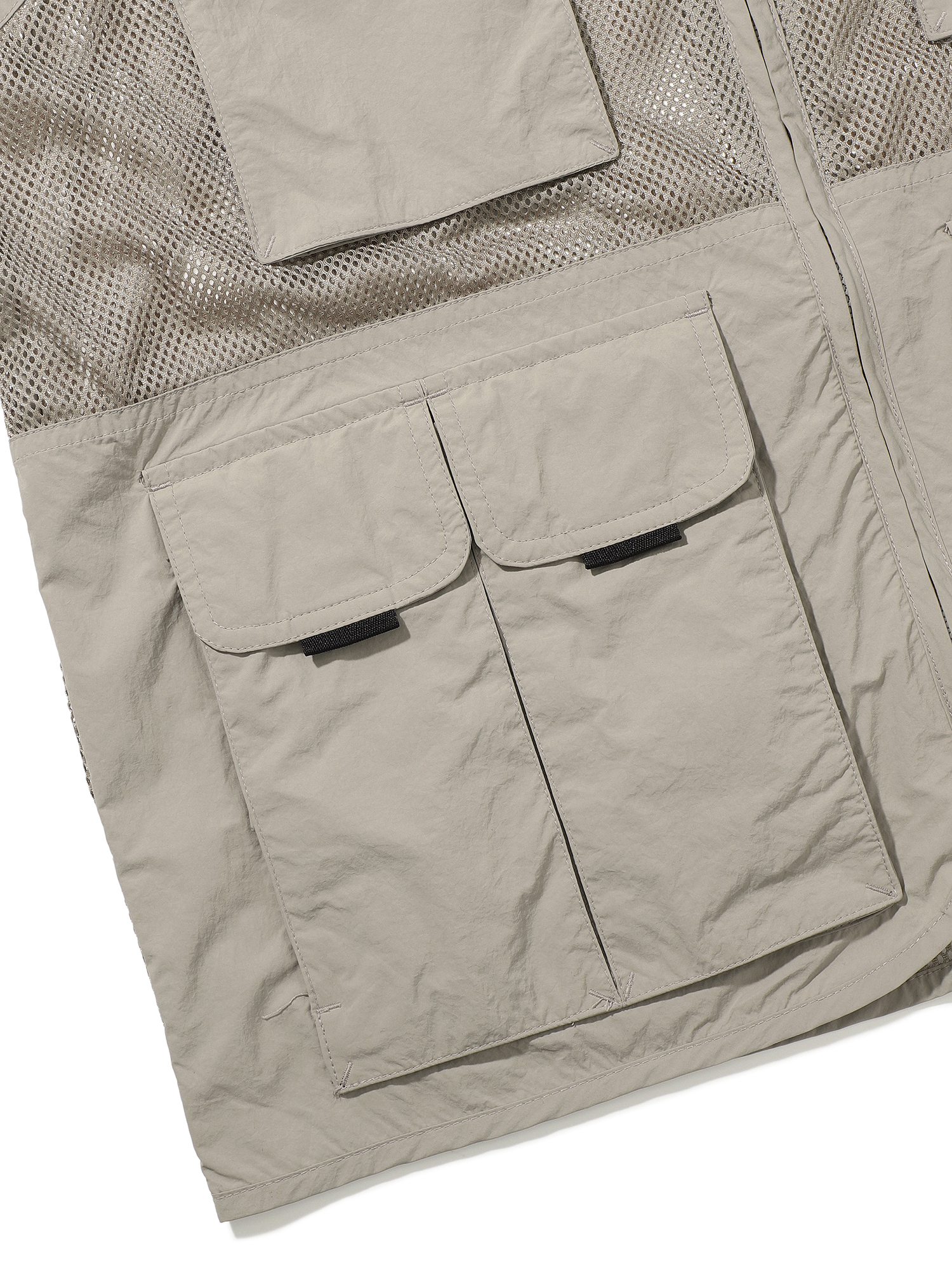 [본사직영] K2 남성 FLYHIKE 유틸리티 V넥 메쉬 베스트 D/GRAYISH BEIGE KMM25627JS - 상세 이미지 3