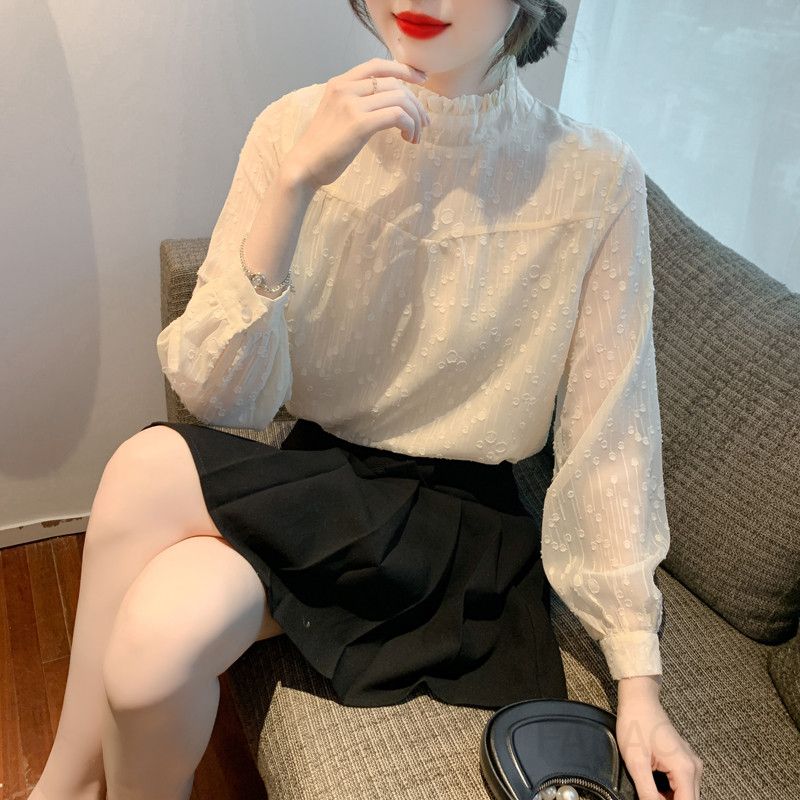 여성 데일리 로맨틱 기모 루즈핏 셔링 프릴넥 퍼프 소매 솔리드 블라우스 출근룩 하객룩 레이어드 베이직 페미닌 무드 - 상세 이미지 5