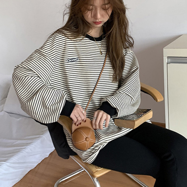 데일리 여성 스트라이프 티셔츠 루즈핏 여성 오버핏 티셔츠 단가라 라운드 - 상품 이미지