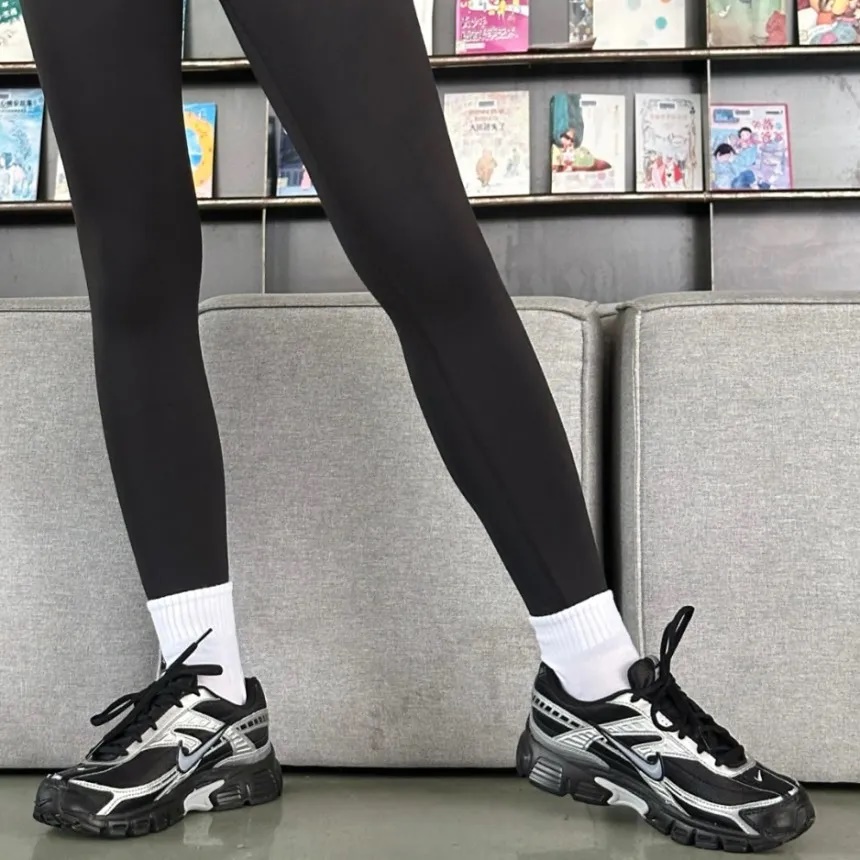 나이키 우먼 이니시에이터 메탈릭블랙 - 상세 이미지 3