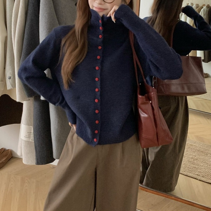 캐주얼 하이넥 카라 루즈핏 긴팔 니트 가디건 빨간단추포인트 여성 봄가을겨울 데일리 오버핏 - 상세 이미지 3